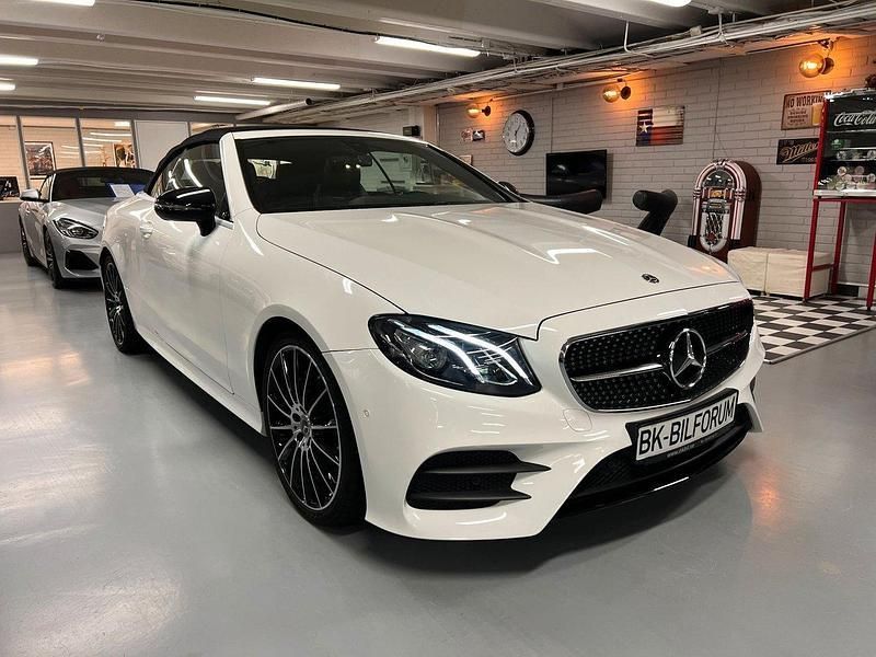 Vit Begagnad 2018 Mercedes E200 AMG Cab | 399 000 kr (Bra pris) - Bild 1/4