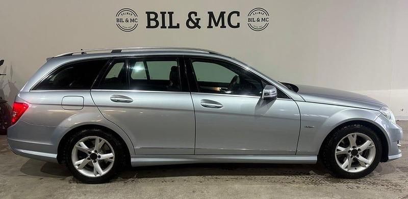 Silver Begagnad 2014 Mercedes C220 Avantgarde Kombi | 127 000 kr (Superpris) - Bild 1/4