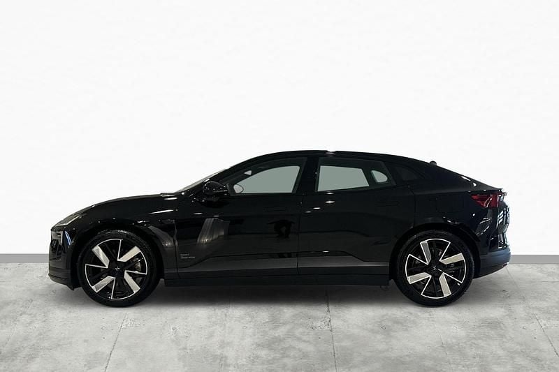 Svart Begagnad 2024 Polestar 4 Long Range Dual motor SUV | 664 900 kr (Marknadspris) - Bild 1/3