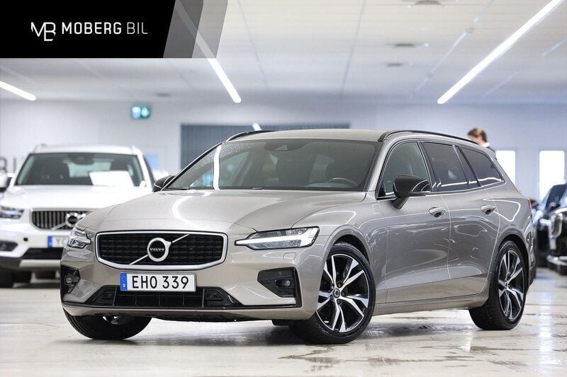 Grå Begagnad 2018 Volvo V60 R-Design Kombi | 294 900 kr (Marknadspris) - Bild 1/3