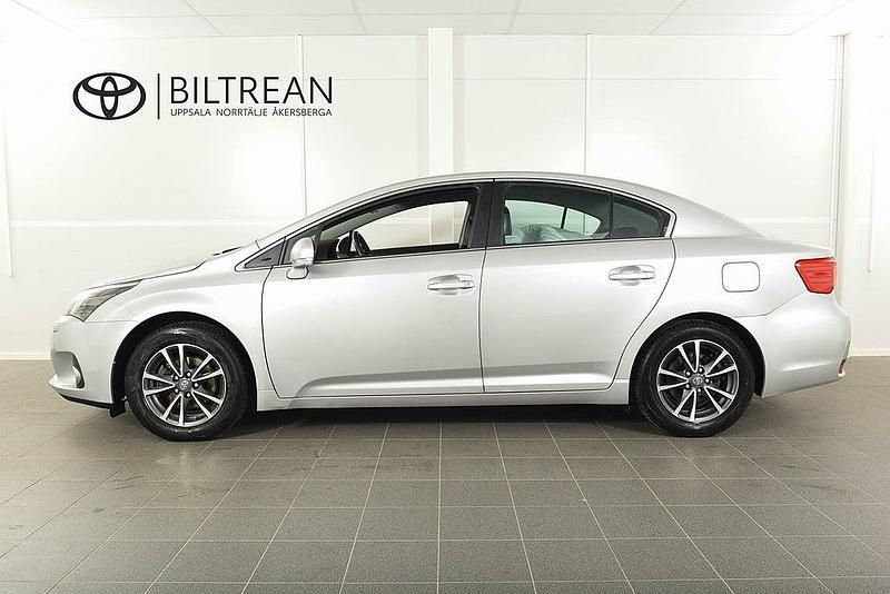Begagnad Toyota Avensis Business Edition 147 HK (108 kW) 2013 Silver Sedan