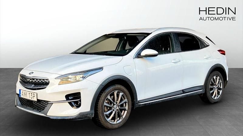 Vit (white) Begagnad 2021 Kia XCeed Advance SUV | 220 000 kr (Marknadspris) - Bild 1/4