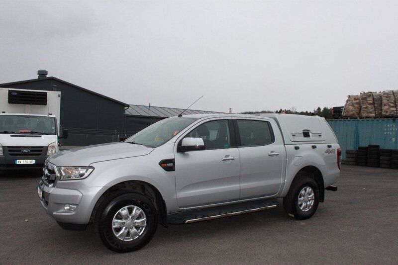 Grå Begagnad 2017 Ford Ranger XLT Pickup | 231 250 kr (Marknadspris) - Bild 1/4