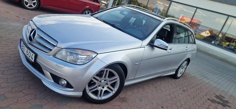 Begagnad 2011 Mercedes C220 Kombi | 75 000 kr (Marknadspris) - Bild 1/4