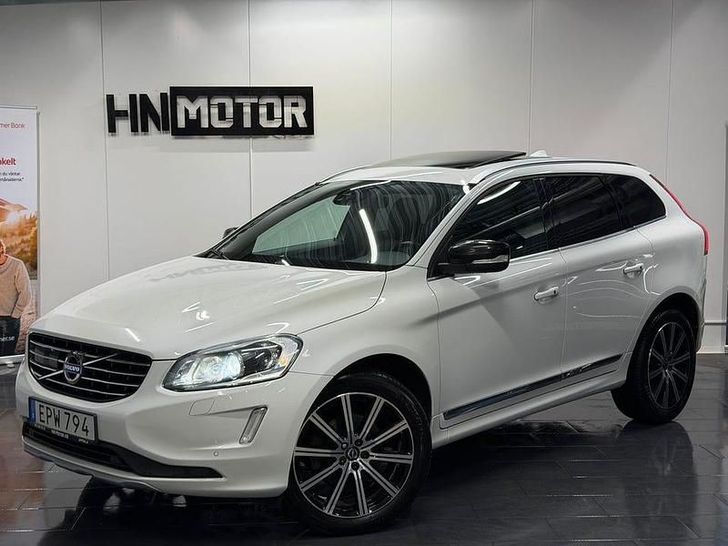 Vit Begagnad 2016 Volvo XC60 Summum SUV | 184 900 kr (Dyr) - Bild 1/4