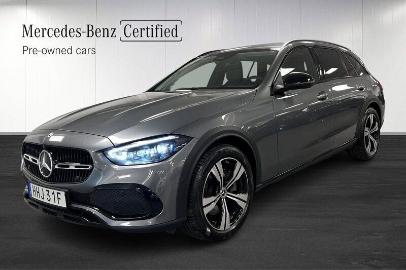 Grå Begagnad 2024 Mercedes C220 Kombi | 529 000 kr (Marknadspris) - Bild 1/4