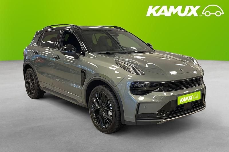 Grön Begagnad 2025 Lynk & Co 01 SUV | 399 800 kr - Bild 1/3