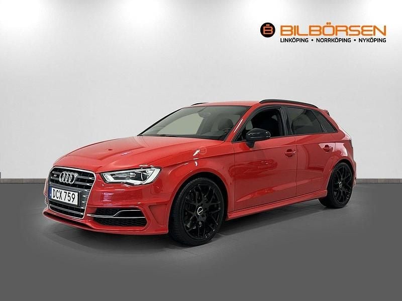 Röd Begagnad 2013 Audi S3 Halvkombi | 269 900 kr (Marknadspris) - Bild 1/4