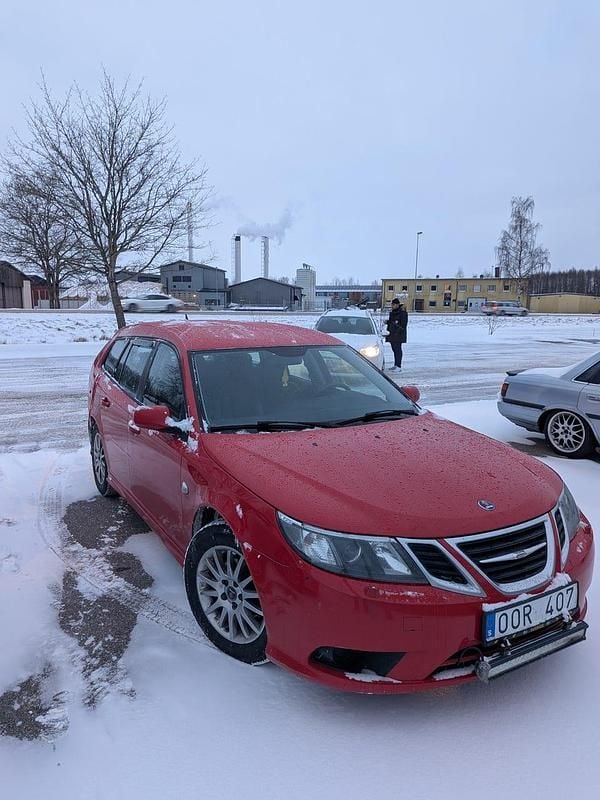 Begagnad 2010 Saab 9-3 Kombi | 29 900 kr (Bra pris) - Bild 1/4