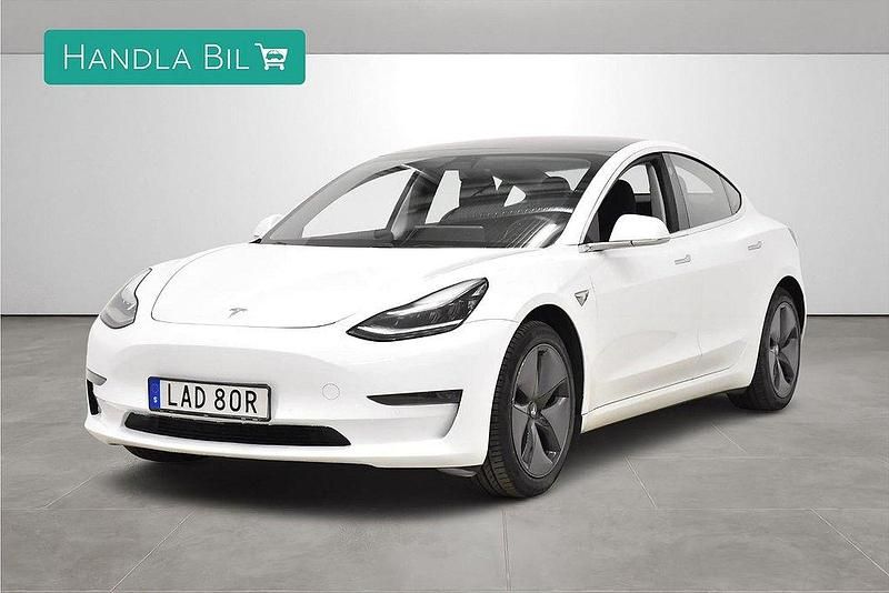 Vit Begagnad 2019 Tesla Model 3 Long Range AWD Sedan | 259 900 kr (Marknadspris) - Bild 1/4
