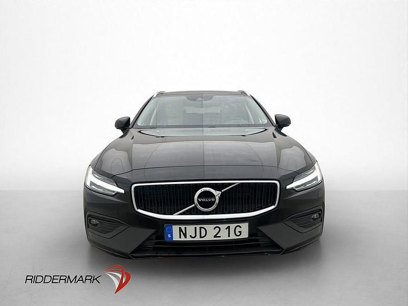 Begagnad Volvo V60 150 HK (110 kW) 2020 Svart Kombi