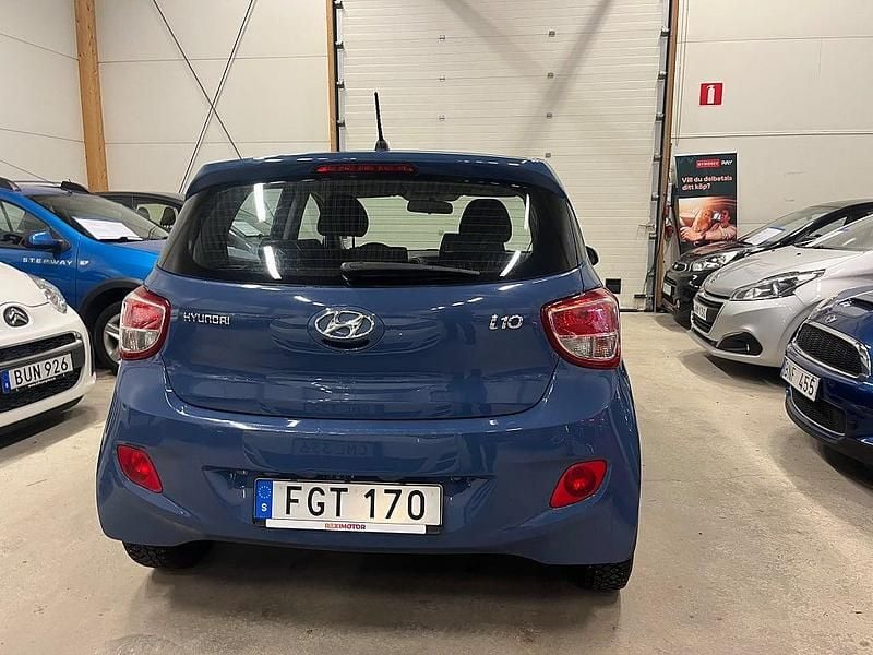 Begagnad Hyundai i10 67 HK (49 kW) 2014 Ljusblå Halvkombi