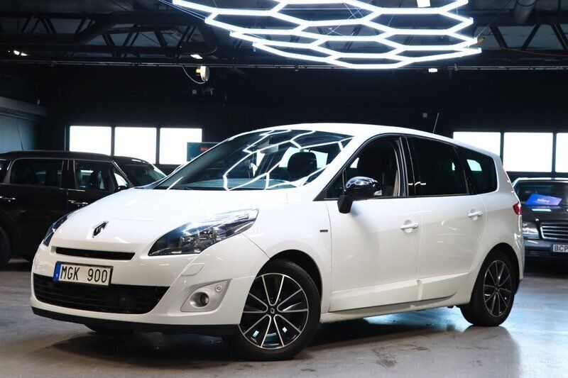Vit Begagnad 2012 Renault Grand Scénic III Bose Edition Minibuss | 49 900 kr (Marknadspris) - Bild 1/4