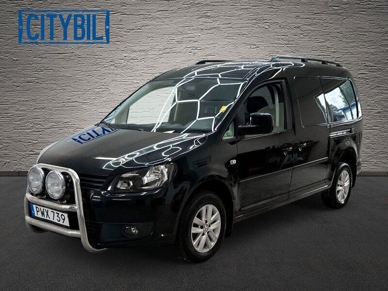 Svart Begagnad 2015 VW Caddy Maxi Minibuss | 89 900 kr (Dyr) - Bild 1/4