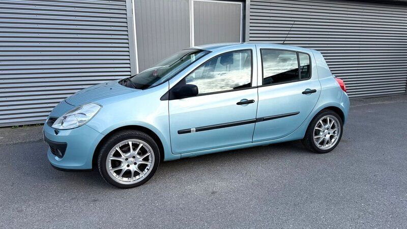Blå Begagnad 2008 Renault Clio II Halvkombi | 52 900 kr - Bild 1/4