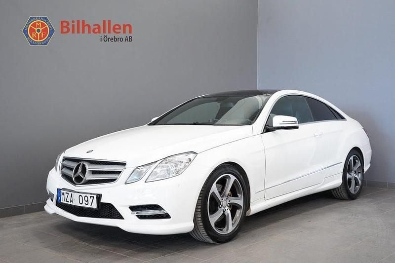 Begagnad Mercedes E220 AMG 170 HK (125 kW) 2012 Vit Sportkupé
