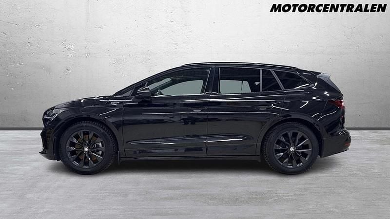 Begagnad Skoda Enyaq iV SportLine 210 kW (286 HK) 2024 Svart SUV