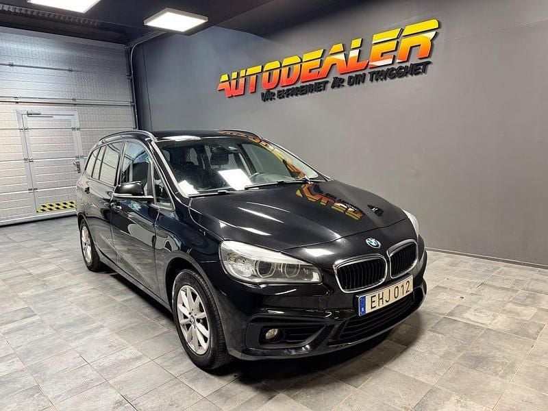 Begagnad BMW 218 Gran Tourer Advantage 136 HK (100 kW) 2017 Svart Minibuss