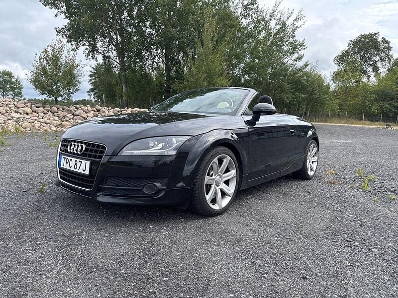 Svart Begagnad 2007 Audi TT Roadster Cab | 145 000 kr - Bild 1/4