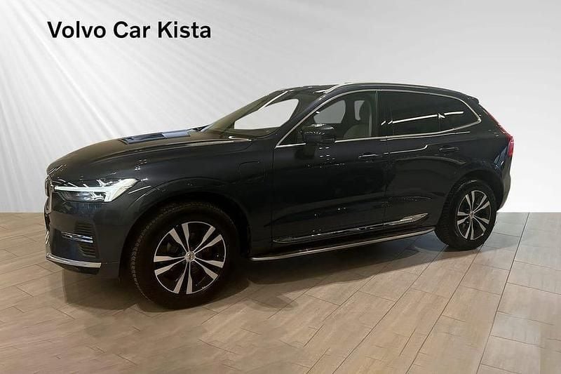 Begagnad Volvo XC60 Core 355 HK (261 kW) 2023 Blå SUV