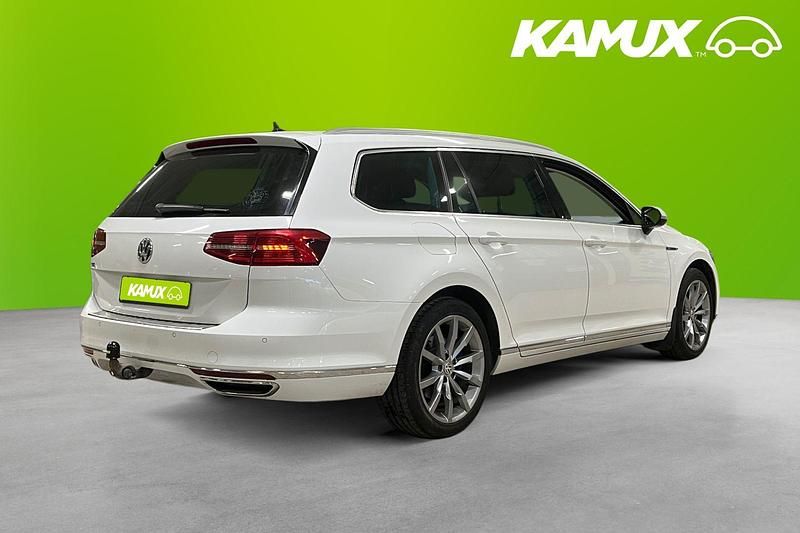 Begagnad VW Passat GTE 156 HK (114 kW) 2018 Vit Kombi