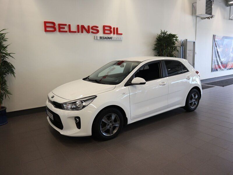 Vit Begagnad 2017 Kia Rio Advance Kombi | 139 500 kr - Bild 1/4