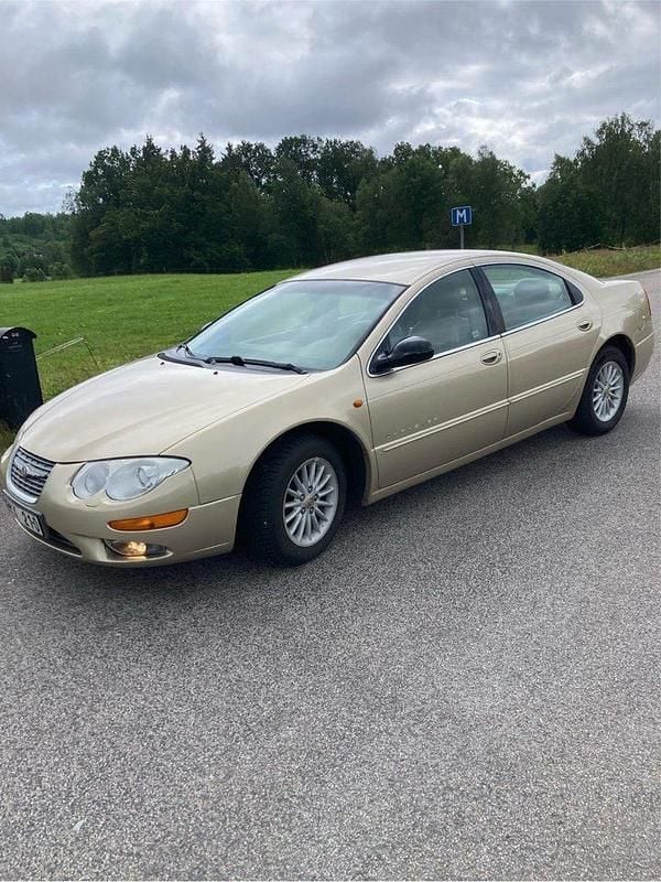 Brun Begagnad 2000 Chrysler 300M Sedan | 40 000 kr - Bild 1/4