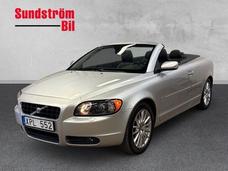 Ljusgrå Begagnad 2005 Volvo C70 Summum Cab | 134 900 kr (Marknadspris) - Bild 1/3