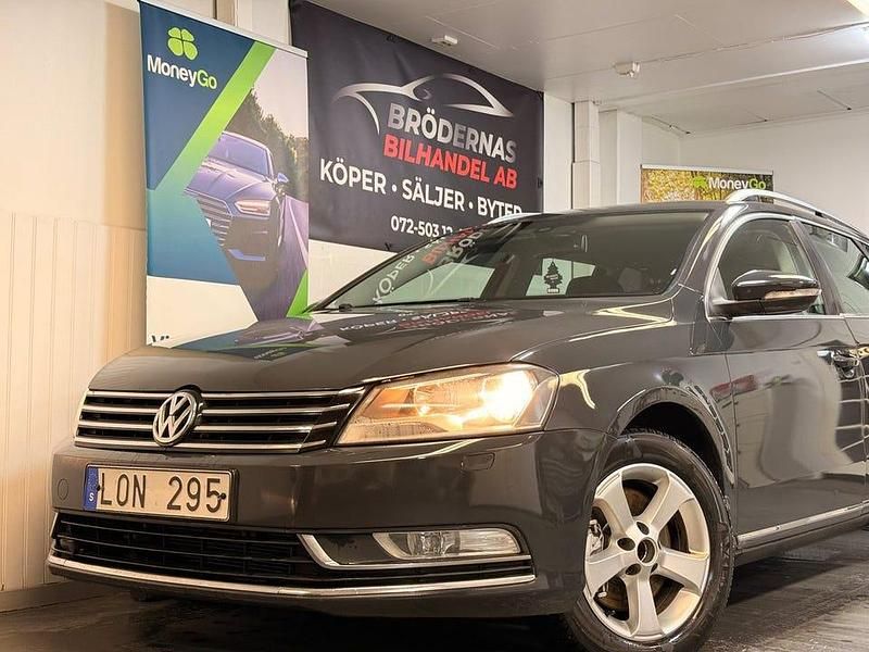 Begagnad VW Passat 150 HK (110 kW) 2011 Grå Kombi