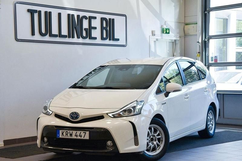Vit Begagnad 2018 Toyota Prius+ Minibuss | 279 900 kr (Dyr) - Bild 1/4