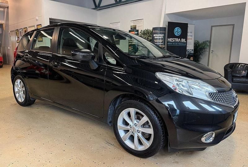 Svart Begagnad 2013 Nissan Note Minibuss | 59 900 kr (Marknadspris) - Bild 1/4