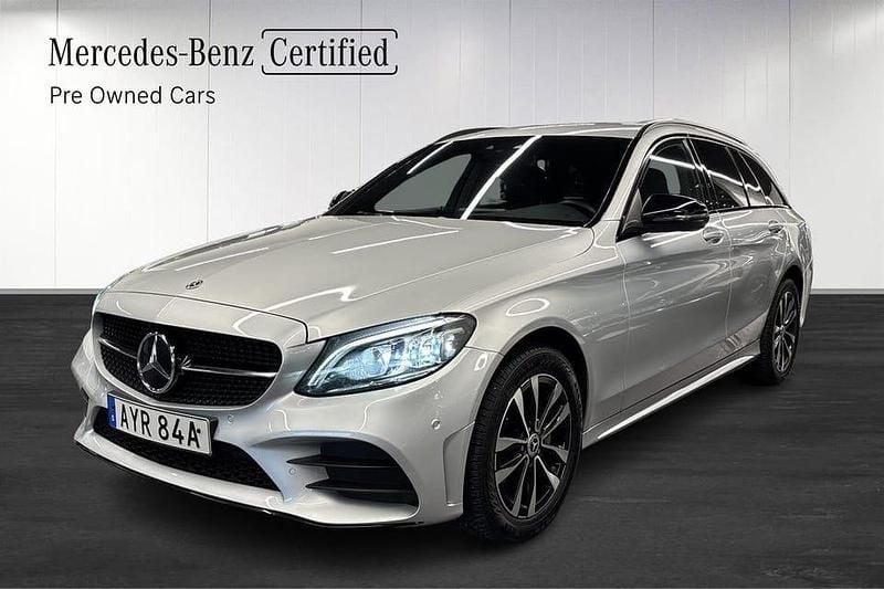 Begagnad Mercedes C220 Night 196 HK (144 kW) 2021 Silver