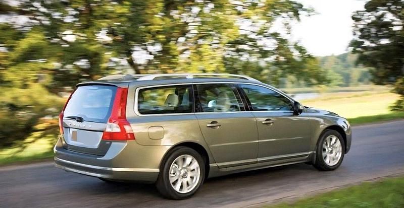 Grön Begagnad 2008 Volvo V70 Kombi | 35 000 kr (Bra pris) - Bild 1/1