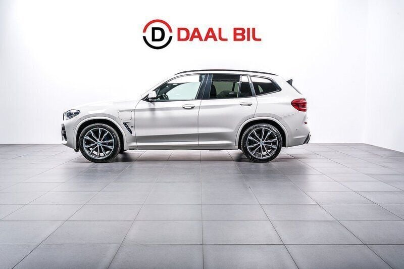 Vit Begagnad 2021 BMW X3 M Sport SUV | 349 700 kr (Bra pris) - Bild 1/4