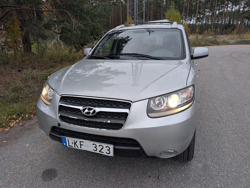 Silver Begagnad 2006 Hyundai Santa Fe SUV | 35 000 kr (Bra pris) - Bild 1/4