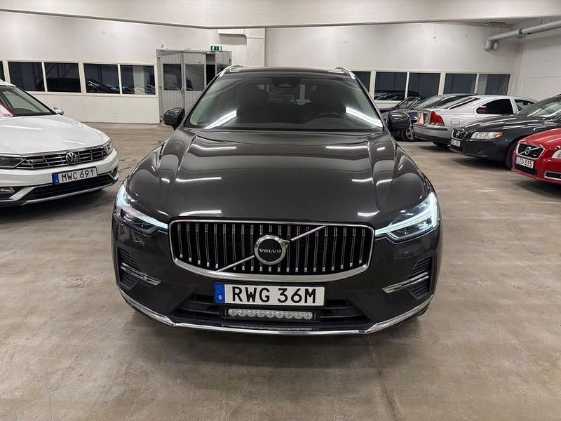 Begagnad Volvo XC60 Inscription 197 HK (144 kW) 2022 Grå SUV