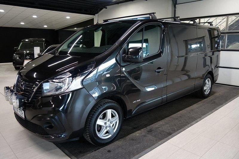 Svart Begagnad 2020 Nissan NV300 Van | 169 000 kr (Bra pris) - Bild 1/4