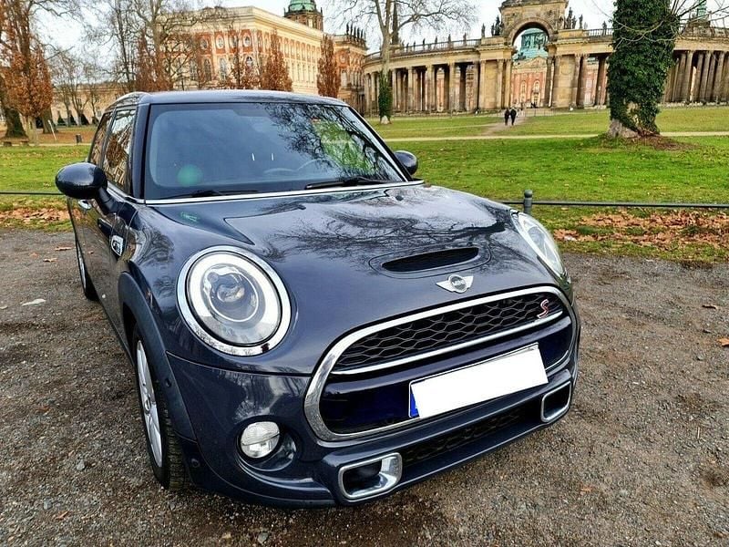 Grå Begagnad 2015 Mini Cooper S Chili Halvkombi | 124 900 kr (Superpris) - Bild 1/4