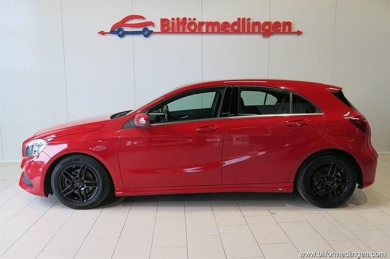 Begagnad Mercedes A180 AMG 122 HK (89 kW) 2017 Röd Halvkombi