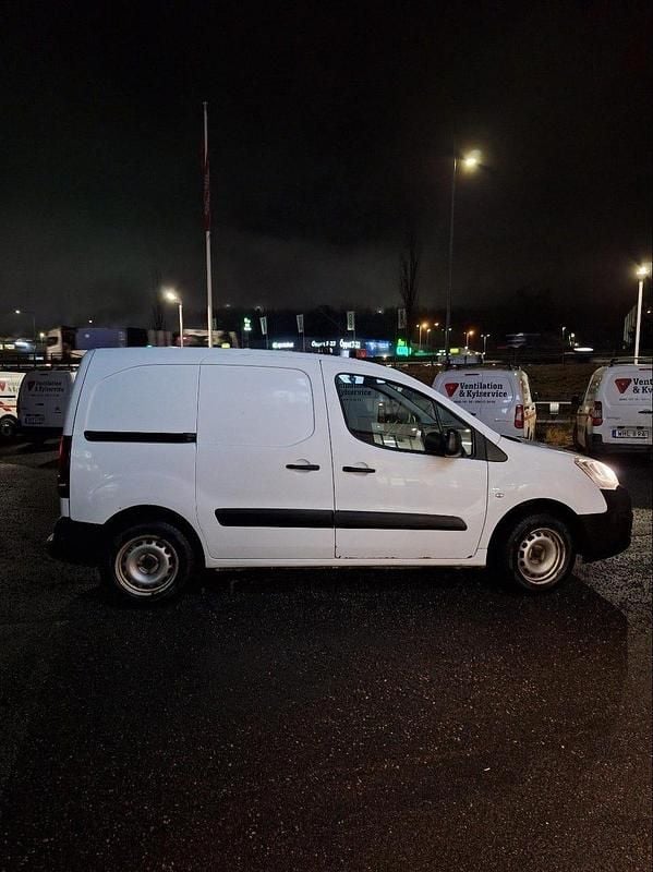 Begagnad Citroën Berlingo 75 HK (55 kW) 2016 Minibuss
