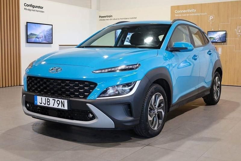 Blå Begagnad 2022 Hyundai Kona Essential SUV | 198 900 kr (Marknadspris) - Bild 1/3