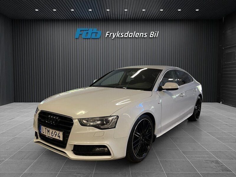 Vit Begagnad 2015 Audi A5 Sportback Comfort Halvkombi | 179 500 kr (Marknadspris) - Bild 1/4