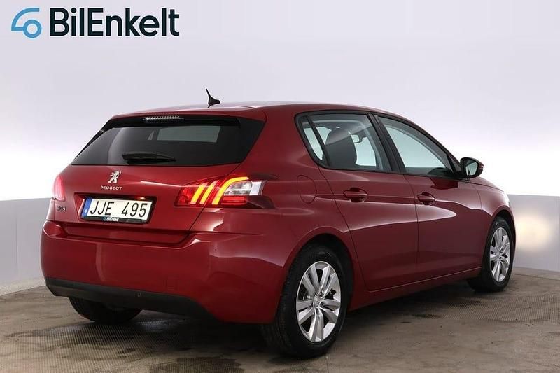 Begagnad Peugeot 308 Active 125 HK (91 kW) 2013 Mörkröd