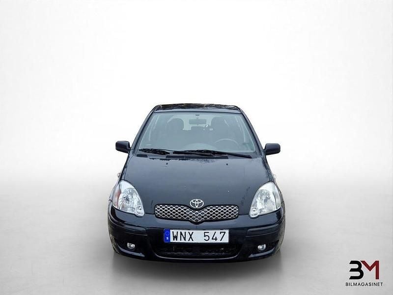 Begagnad Toyota Yaris 87 HK (63 kW) 2005 Svart