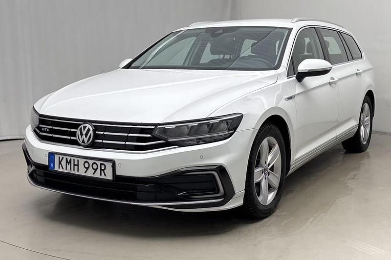 Begagnad 2020 VW Passat GTE Kombi | 174 900 kr (Marknadspris) - Bild 1/4