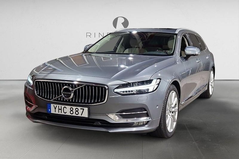 Grå Begagnad 2016 Volvo V90 Inscription Kombi | 244 900 kr (Marknadspris) - Bild 1/3