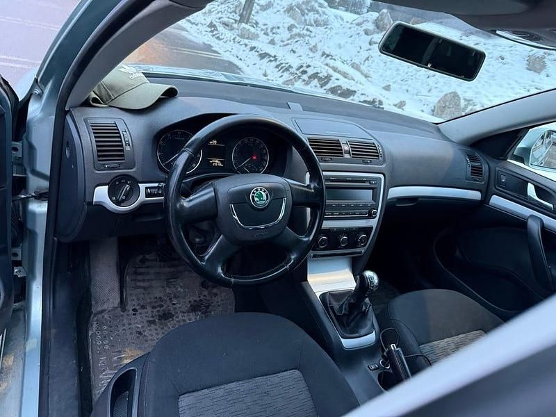 Begagnad Skoda Octavia 105 HK (77 kW) 2011 Kombi