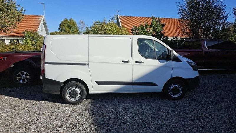 Vit Begagnad 2016 Ford Transit Custom | 75 000 kr (Marknadspris) - Bild 1/4