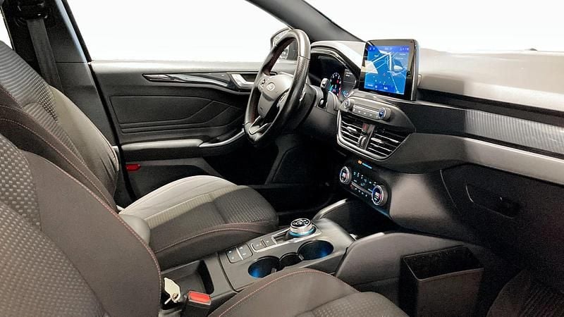 Begagnad Ford Focus 125 HK (91 kW) 2021 Grå Kombi