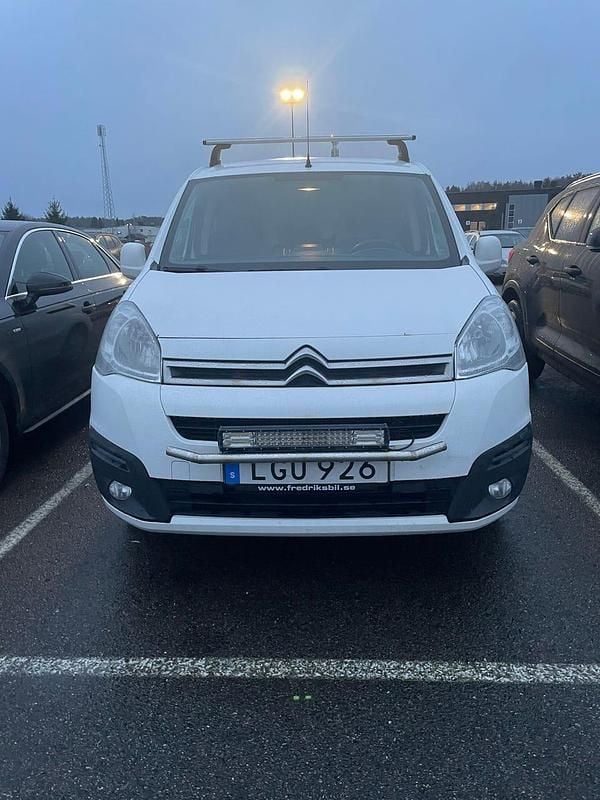 Begagnad 2015 Citroën Berlingo Van | 34 000 kr (Marknadspris) - Bild 1/4
